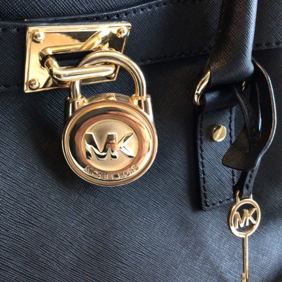 Michael Kors Black Saffiano Leather Hamilton Medium Satchel - Picture 2 of 13